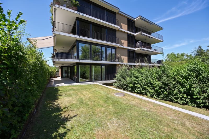 IMPOSANT. MODERN. GARTENWOHNUNG. (1)