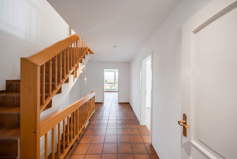 ERDGESCHOSS / GROUND FLOOR