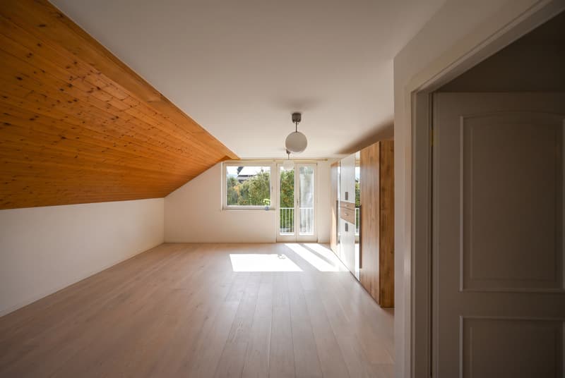 OBERGESCHOSS / UPPER FLOOR