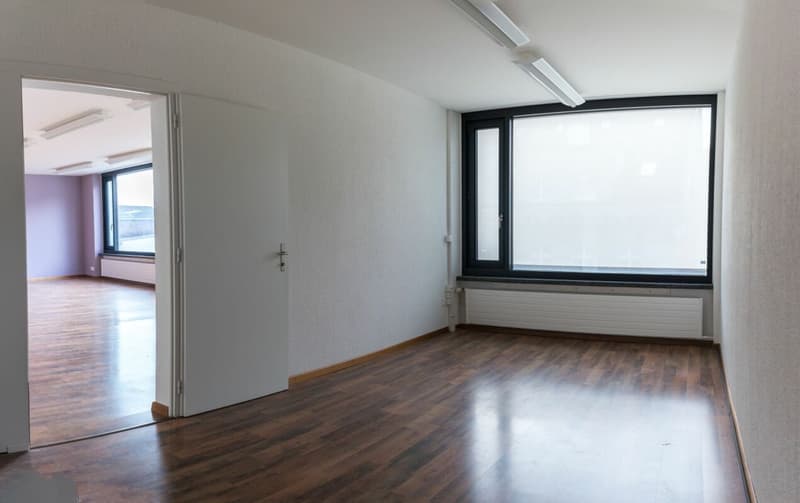 Espaces de bureau modernes dans un emplacement central au centre-ville de Biel/Bienne (2)