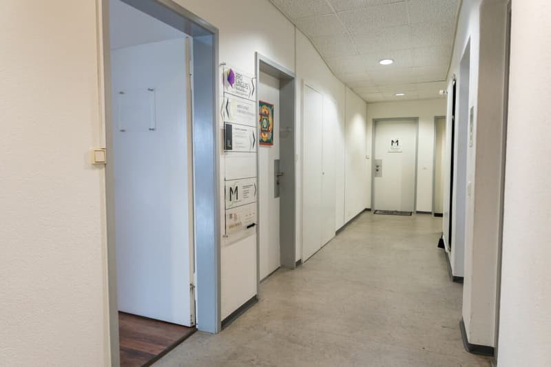 Espaces de bureau modernes dans un emplacement central au centre-ville de Biel/Bienne (8)