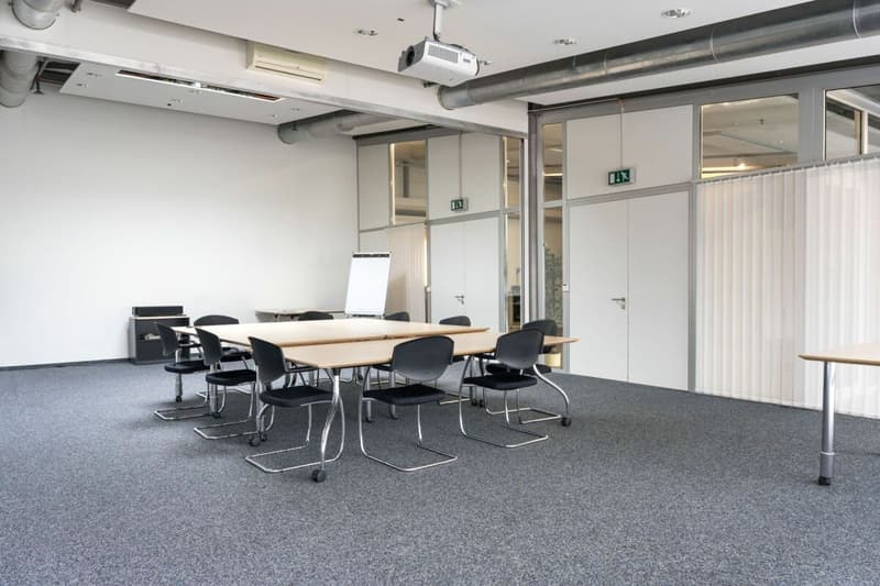 Espaces de production et de bureau attractifs à louer (11)