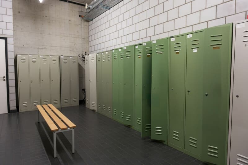 Spazi di produzione e ufficio attraenti in affitto (13)