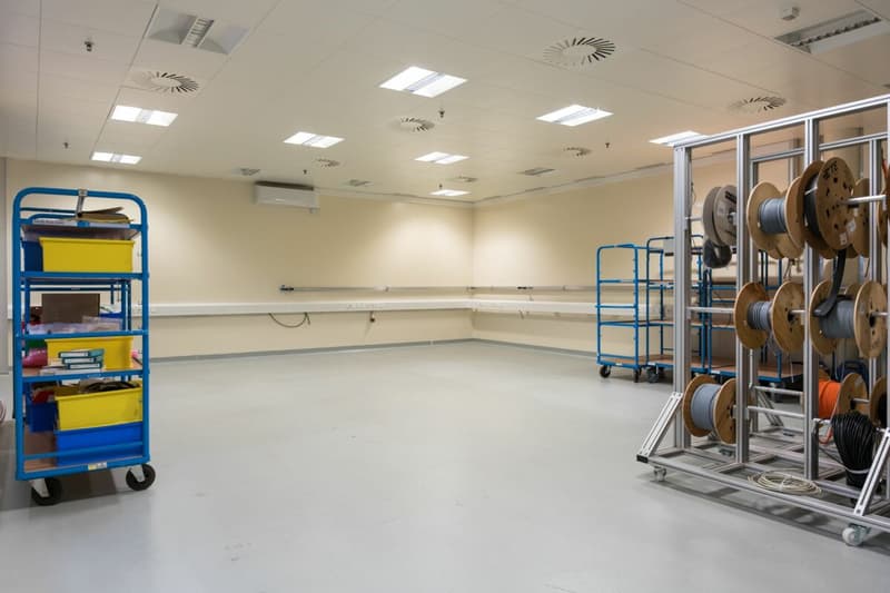 Spazi di produzione e ufficio attraenti in affitto (7)
