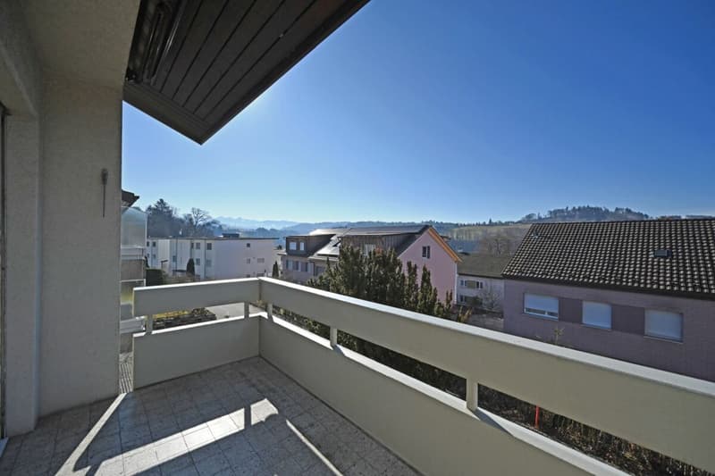 Renovated family apartment in Thörishaus with garage and outdoor parking (1)