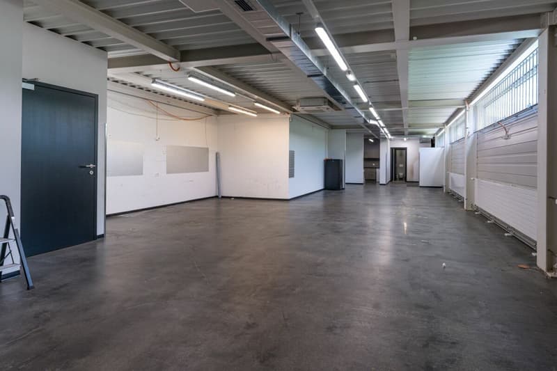 Attractive, well-connected office and commercial spaces for rent in Biel-Bözingenfeld (12)