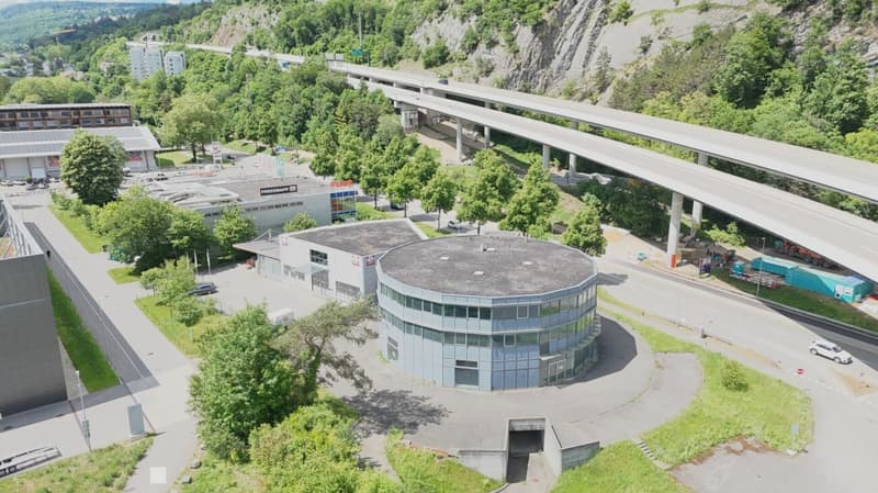 Einzigartige Büro- und Gewerbeflächen an top Lage im Bieler Bözingenfeld zu vermieten (4)