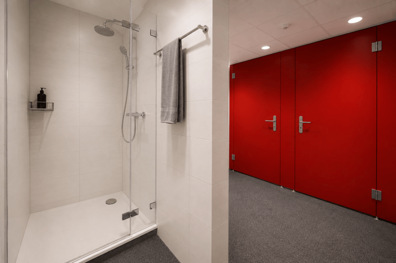 Espace de bureau/commercial aménagé à Mattenhof avec espace extérieur privé (8)