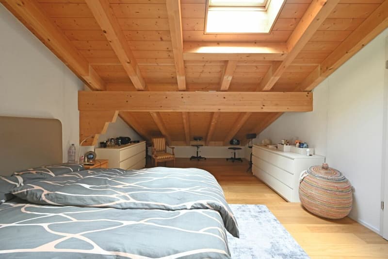 Charmante 3.5-Zimmer-Maisonettewohnung mit Galerie an Hanglange (11)