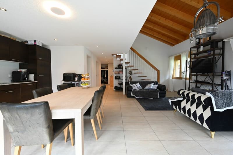 Charmante 3.5-Zimmer-Maisonettewohnung mit Galerie an Hanglange (7)