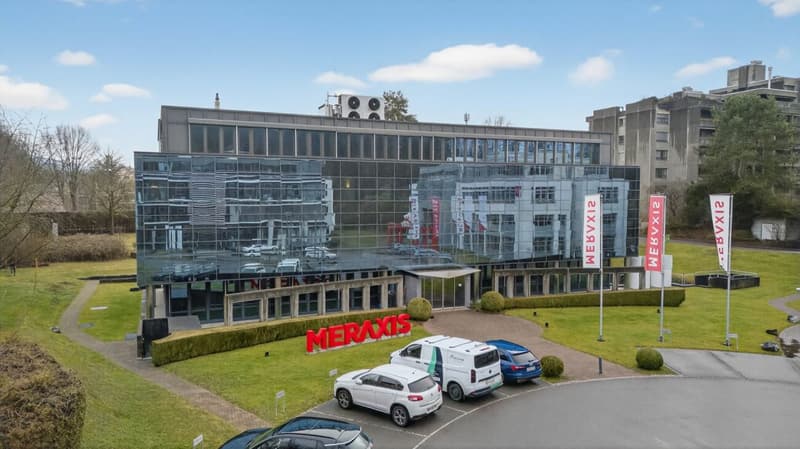 Voll ausgebaute 2'200m² Fläche in einem Gebäude mit attraktiven Büroräumlichkeiten (1)