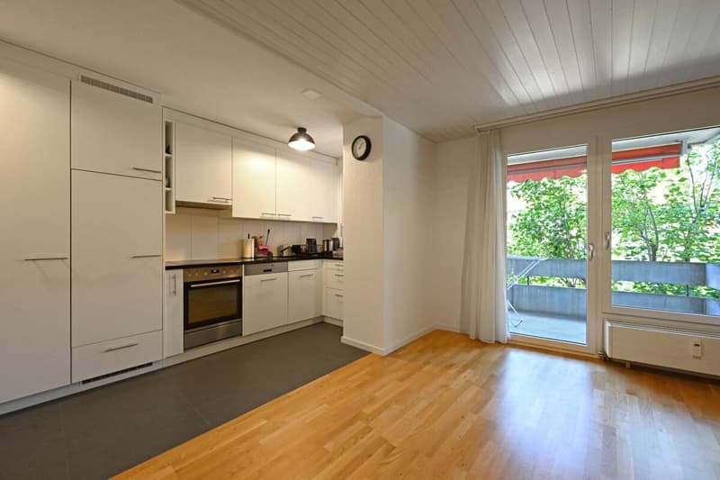 Sanierte 2-Zimmerwohnung im Hochparterre mit Balkon (2)
