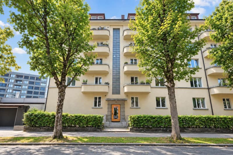 3-Zimmerwohnung mit Mansarde in beliebten Breitenrain Quartier (1)