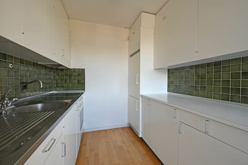Helle 3-Zimmerwohnung mit Berg- und Stadtblick inklusive Einstellplatz (5)