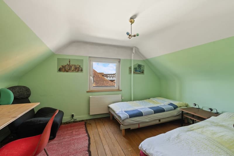 Well-maintained 5-room detached house with garden and workshop in a family-friendly location (12)