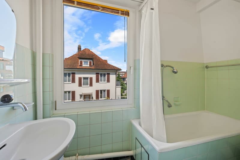 Well-maintained 5-room detached house with garden and workshop in a family-friendly location (9)