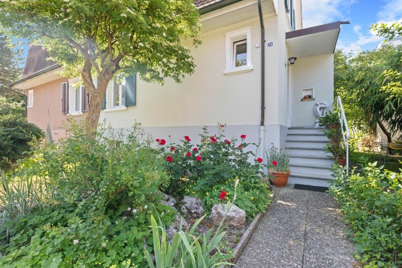 Well-maintained 5-room detached house with garden and workshop in a family-friendly location (14)