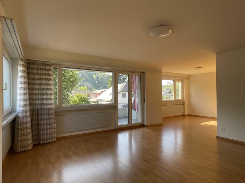 Sonnige 3.5 Zi-Wohnung mit Balkon und Garage (3)