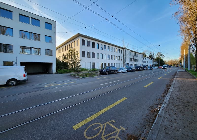 Your business location in a prime location in Riehen (1)