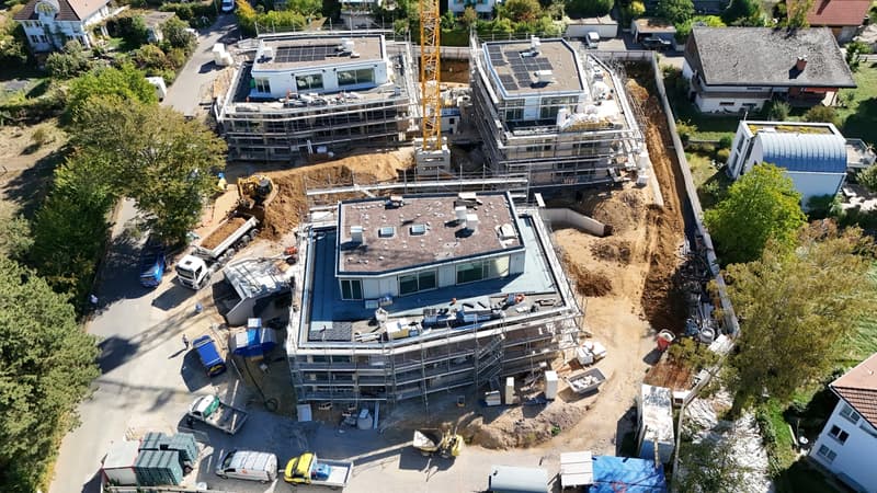 ZEITGENÖSSISCHE ARCHITEKTUR AN EXZELLENTER LAGE (4)