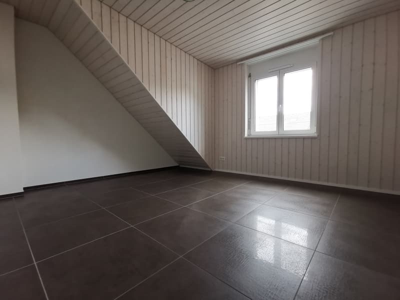 Moderne 3-Zimmer-Dachwohnung an der Aarauerstrasse in Olten (3)
