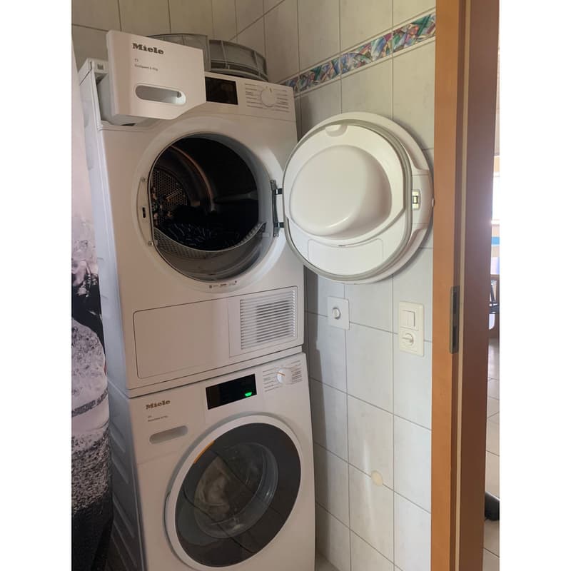 Appartement spacieux 5 pièces avec balcon dans un quartier calme (5)
