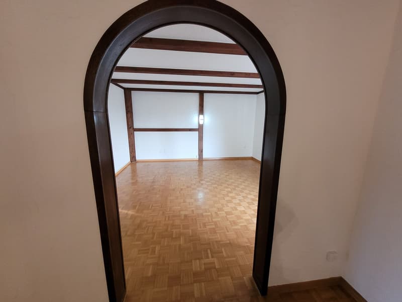 Charmante 5.5-Zimmerwohnung mit Galerie und viel Charakter (2)