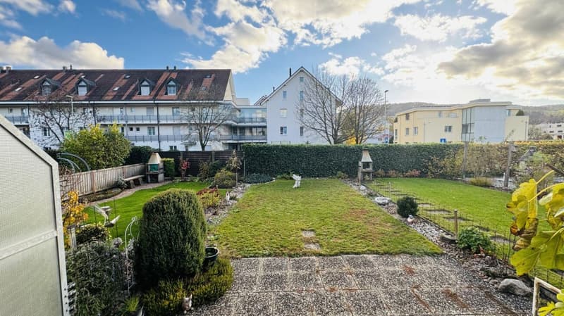 5.5-room row house with garden and garage - in need of renovation (3)