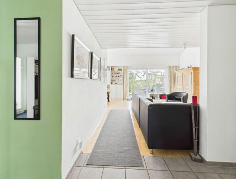 Smart Home 5.5-7.5 rooms with photovoltaic system, climate control, 4 electric vehicle charging stations, and modern technology (3)