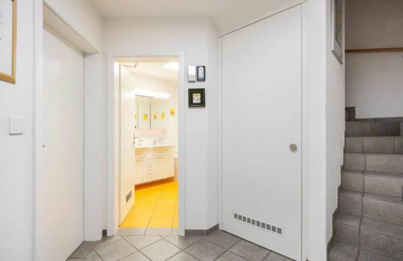 Smart Home 5.5-7.5 rooms with photovoltaic system, climate control, 4 electric vehicle charging stations, and modern technology (16)