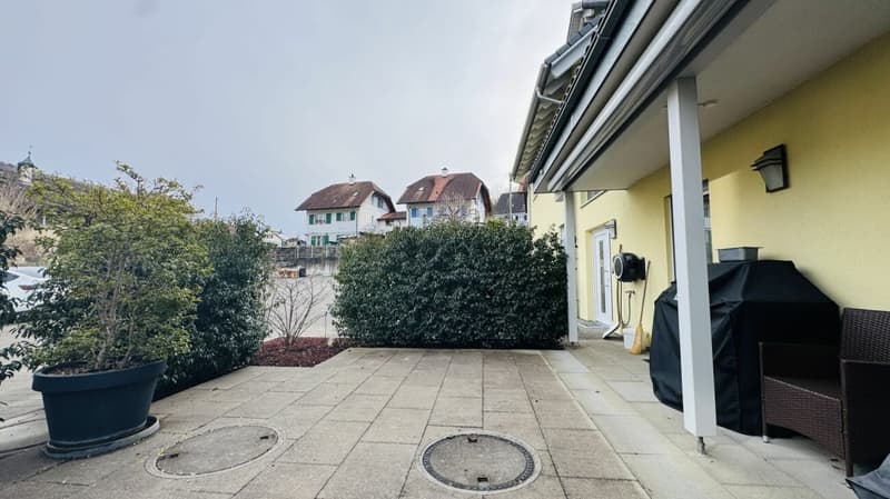 Top 3-family house in owner-occupancy standard with 15 parking spaces, workshop & shed in Zunzgen (14)