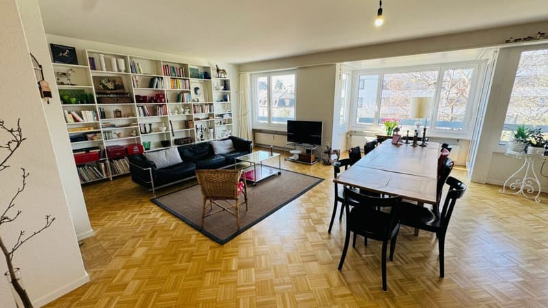Completely renovated 3.5-room apartment with 2 bathrooms, 2 balconies, and 1 underground parking space (4)