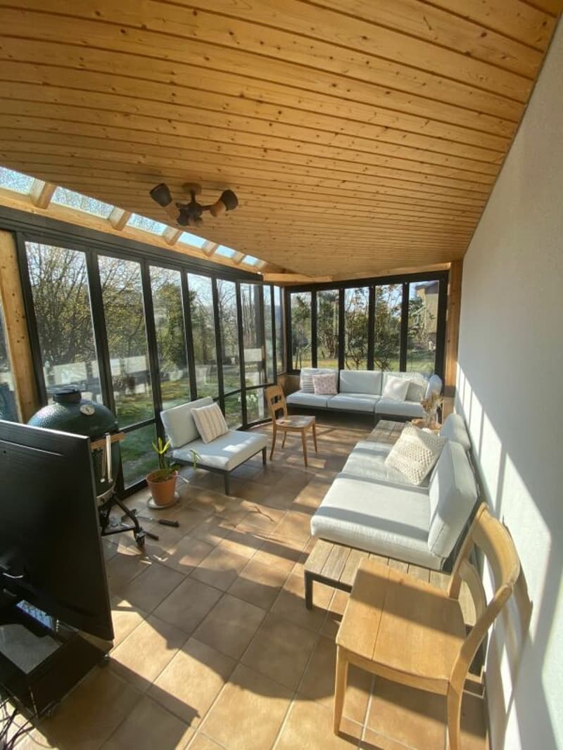 Detached 5.5-room single-family house with winter garden, garage, and sunny garden (4)
