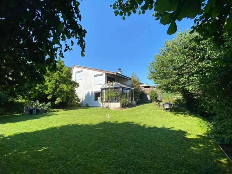 Detached 5.5-room single-family house with winter garden, garage, and sunny garden (21)