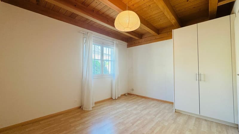 Detached 4.5-room single-family house with pool, sauna, winter garden, double garage & view (17)