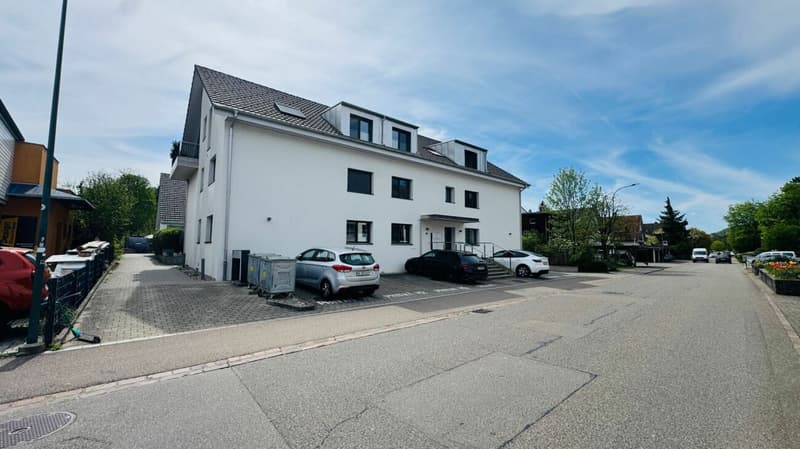 5.5-room maisonette with garden, winter garden, 2 bathrooms, hobby room, and 1 indoor parking space (3)