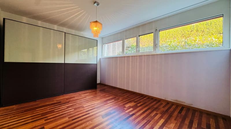 Gepflegte 5.5-Zimmer-Garten-Maisonettewohnung mit Wintergarten, Sitzplatz und Tiefgaragenplatz (7)
