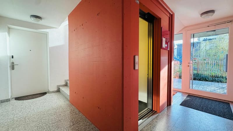 Gepflegte 5.5-Zimmer-Garten-Maisonettewohnung mit Wintergarten, Sitzplatz und Tiefgaragenplatz (13)