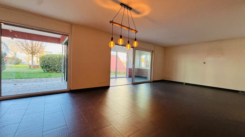 Gepflegte 5.5-Zimmer-Garten-Maisonettewohnung mit Wintergarten, Sitzplatz und Tiefgaragenplatz (4)