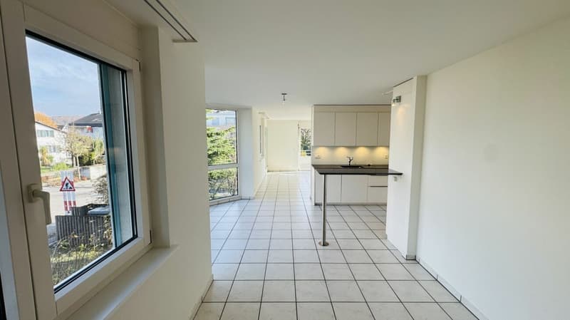Beautiful 2.5-room apartment with elevator, balcony, cellar, AEP and private washing machine/tumble dryer (3)