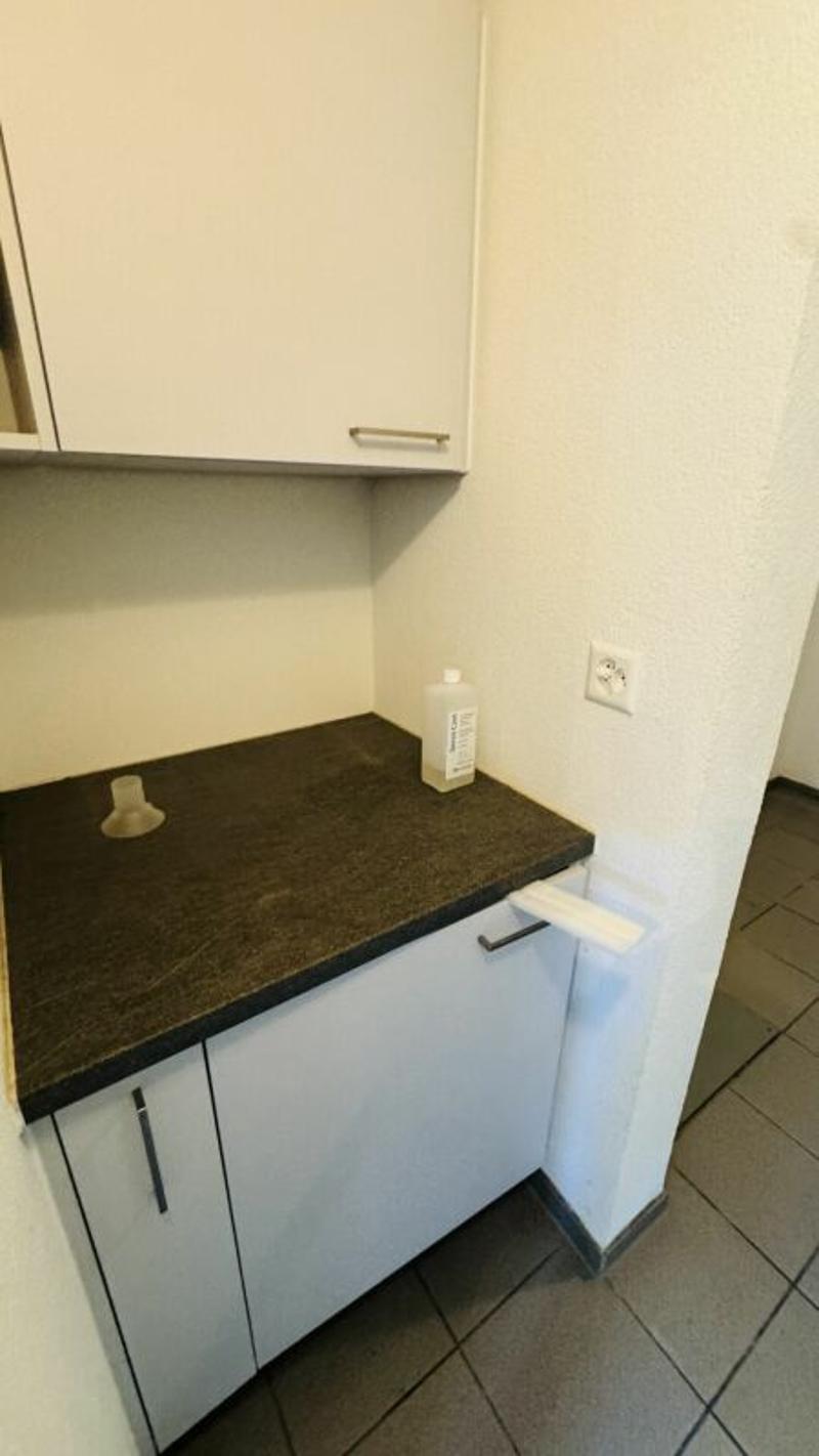 Top commercial space on the ground floor with visitor parking and bus stop in front of the door (14)