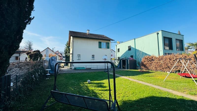 EFH mit bewilligtem Doppelhaus-Projekt - renovieren, ausbauen oder neu bauen (2)