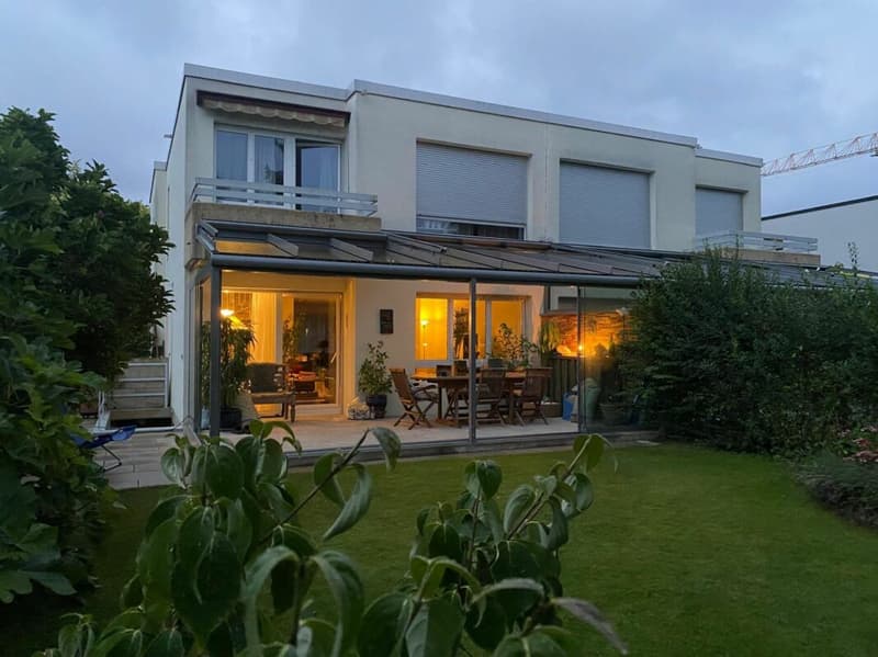 Beautiful 6.5-room semi-detached house with winter garden, garden & parking at top location (27)