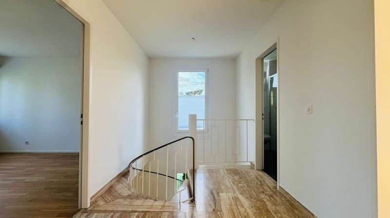 Beautiful 6.5-room semi-detached house with winter garden, garden & parking at top location (13)