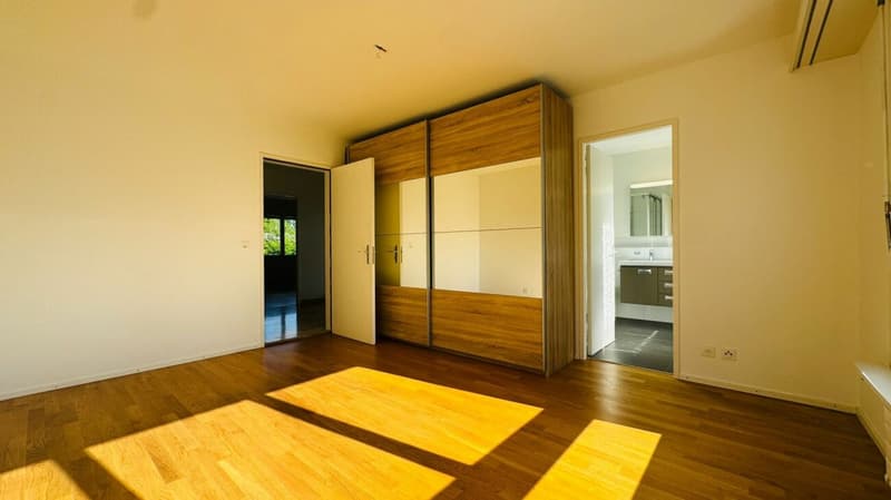 Beautiful 6.5-room semi-detached house with winter garden, garden & parking at top location (2)