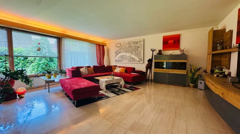 Sustainable 7.5-room single-family house with photovoltaic system, pool, sauna & fitness (4)