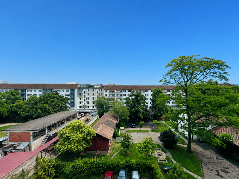 Appartamento accogliente di 3,5 locali con balcone, ascensore, cantina e circa 80 m² di spazio abitativo (10)