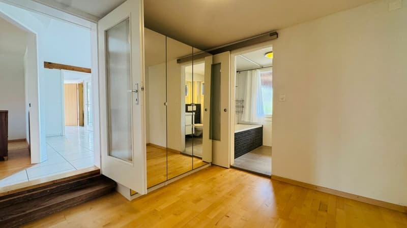 Appartement 5 pièces avec plusieurs terrasses et un parking inclus (7)