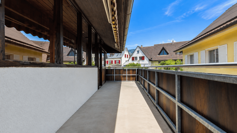Maison bifamiliale facile d'entretien avec 2 unités de vie, garage et 4-5 places de parking à Ramlinsburg (12)