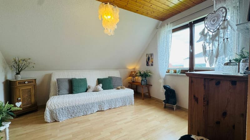 Top gepflegtes 4.5-Zimmer-EFH mit Wintergarten, grossem Garten, Garagenbox und PP (14)